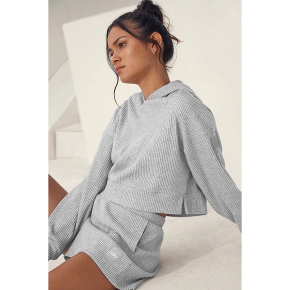 Alo Yoga Muse Hoodie Athletic Heather Grey XS - Picture 5 of 16
